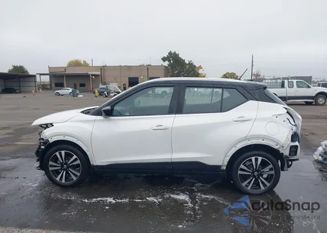 2020 Nissan Kicks Sv Xtronic Cvt from USA, damaged, VIN 3N1CP5CV5LL574424